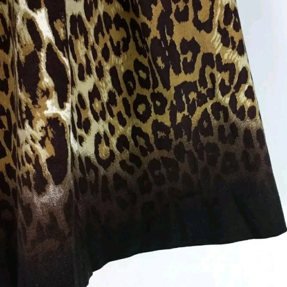 T Tahari pleated a-line leopard print skirt - Picture 2 of 8